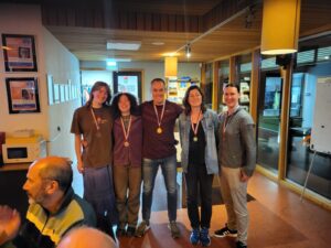 De uitsmijters zijn de winnaars van de pubquiz 2025