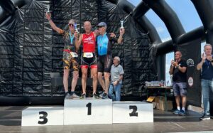 Ton Jacquot wint de achtste triatlon van Rosmalen