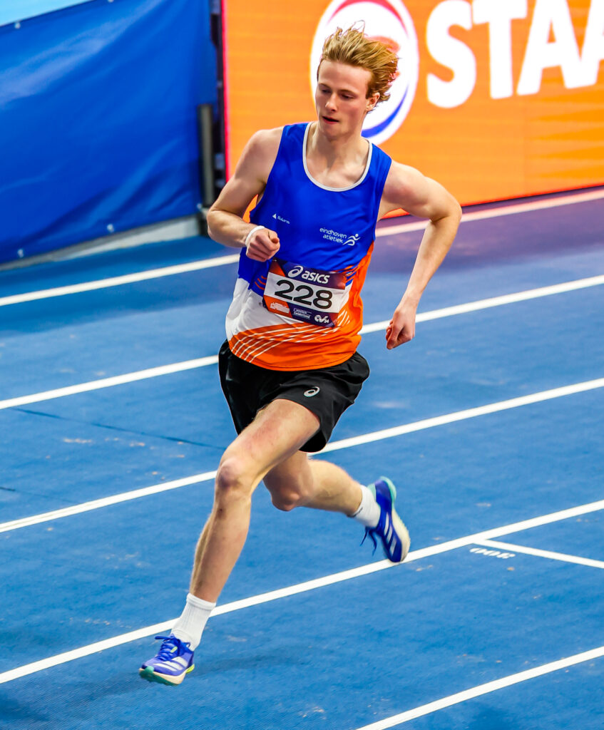 Bo van de Wijdeven bij de NK indooratletiek voor junioren