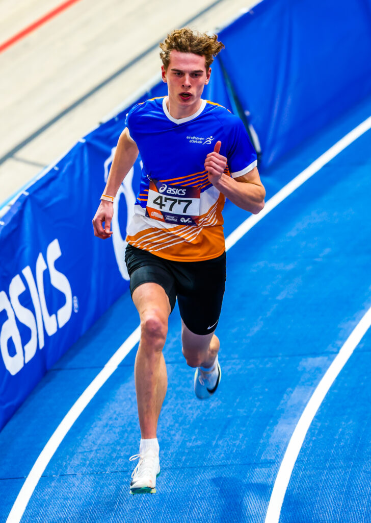 Joep Caljouw bij de NK indooratletiek voor junioren